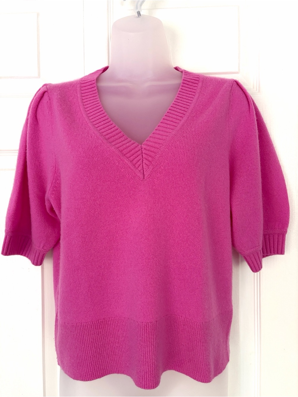 White + Warren Cashmere Puff Sleeve Sweater Short Sleeve V Neck Pink size Small
